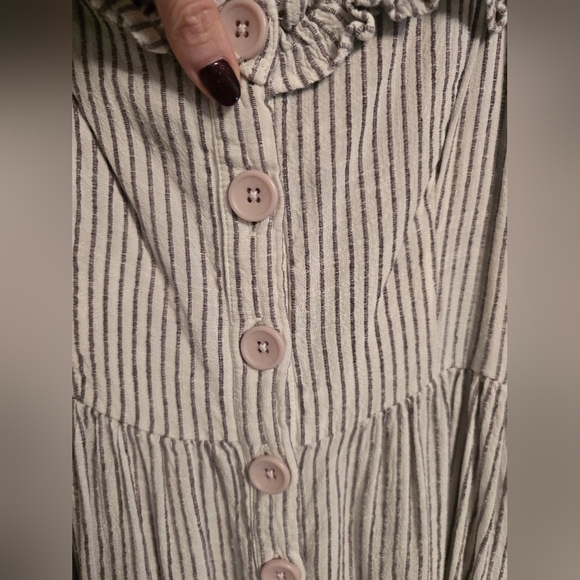 Striped Button-Down Sundress - Picture 3 of 6